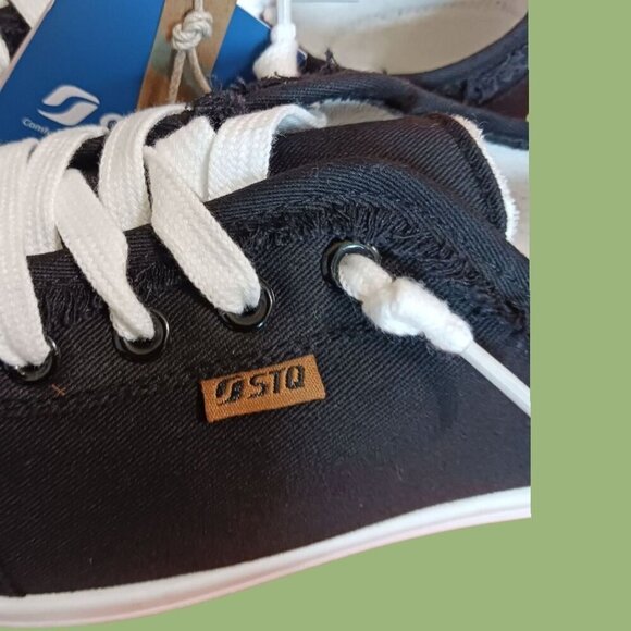 STQ Womens Black/Wht Canvas Slip-On Sneakers Size 8.5 - Picture 7 of 16